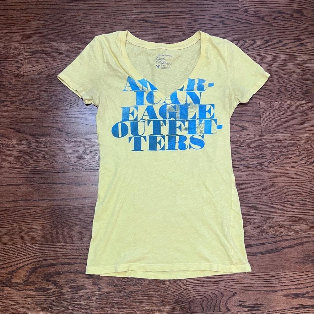 y2k american eagle yellow and blue graphic v neck top small